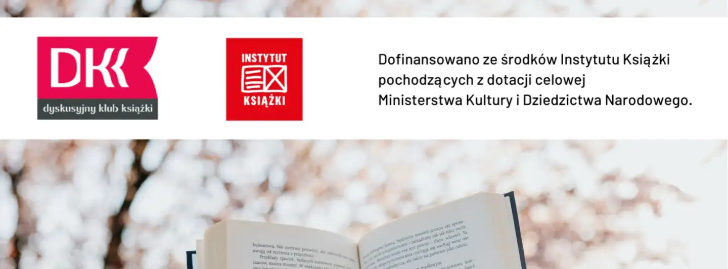Plakat z ciemnoszarym tłem. Po lewej stronie różowe logo DKK. Obok biały napis: dyskusyjny klub książki.