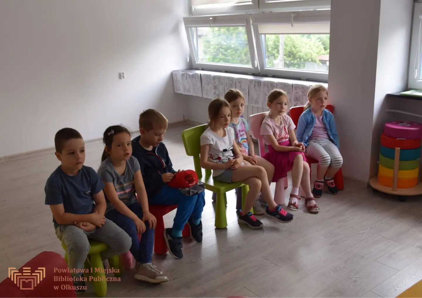 CZERWCOWE ZAJĘCIA UCZYMY SIĘ CZYTAĆ Z BIBLIOTEKĄ